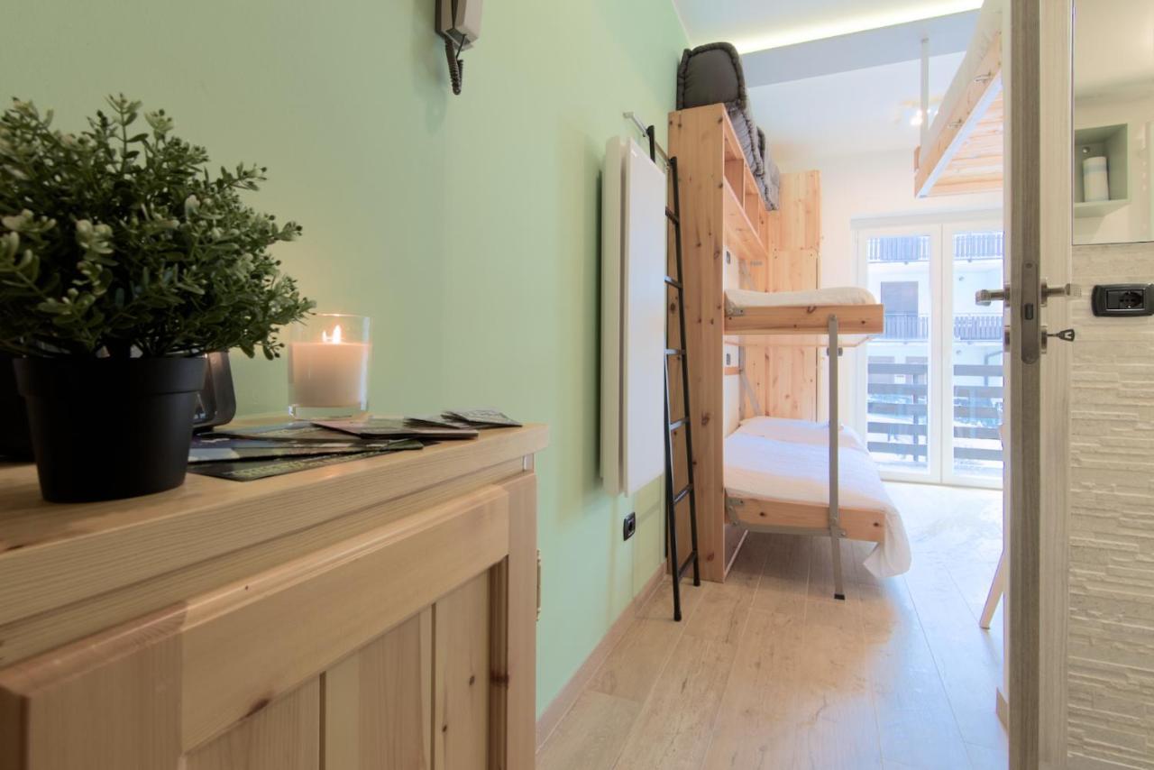 阿帕里卡Casa Pino- Loft Con Giardino Magnolta公寓 外观 照片